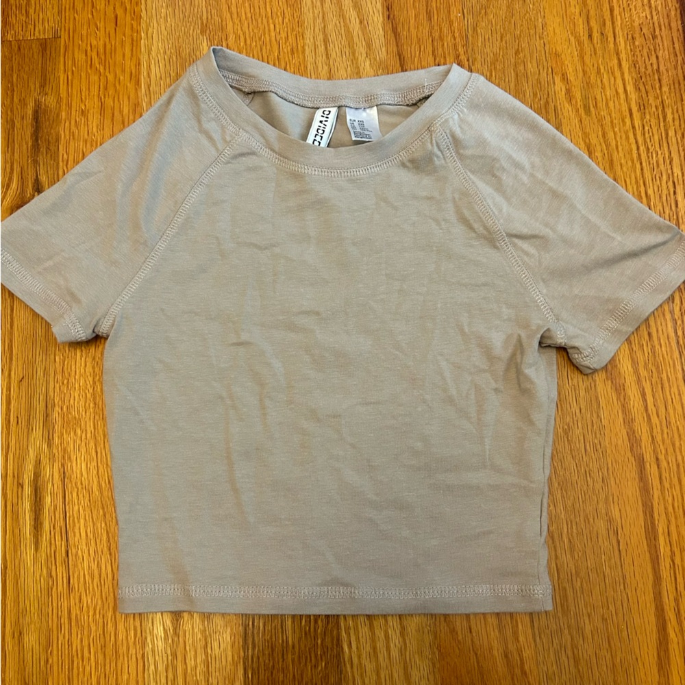 H&M crop top